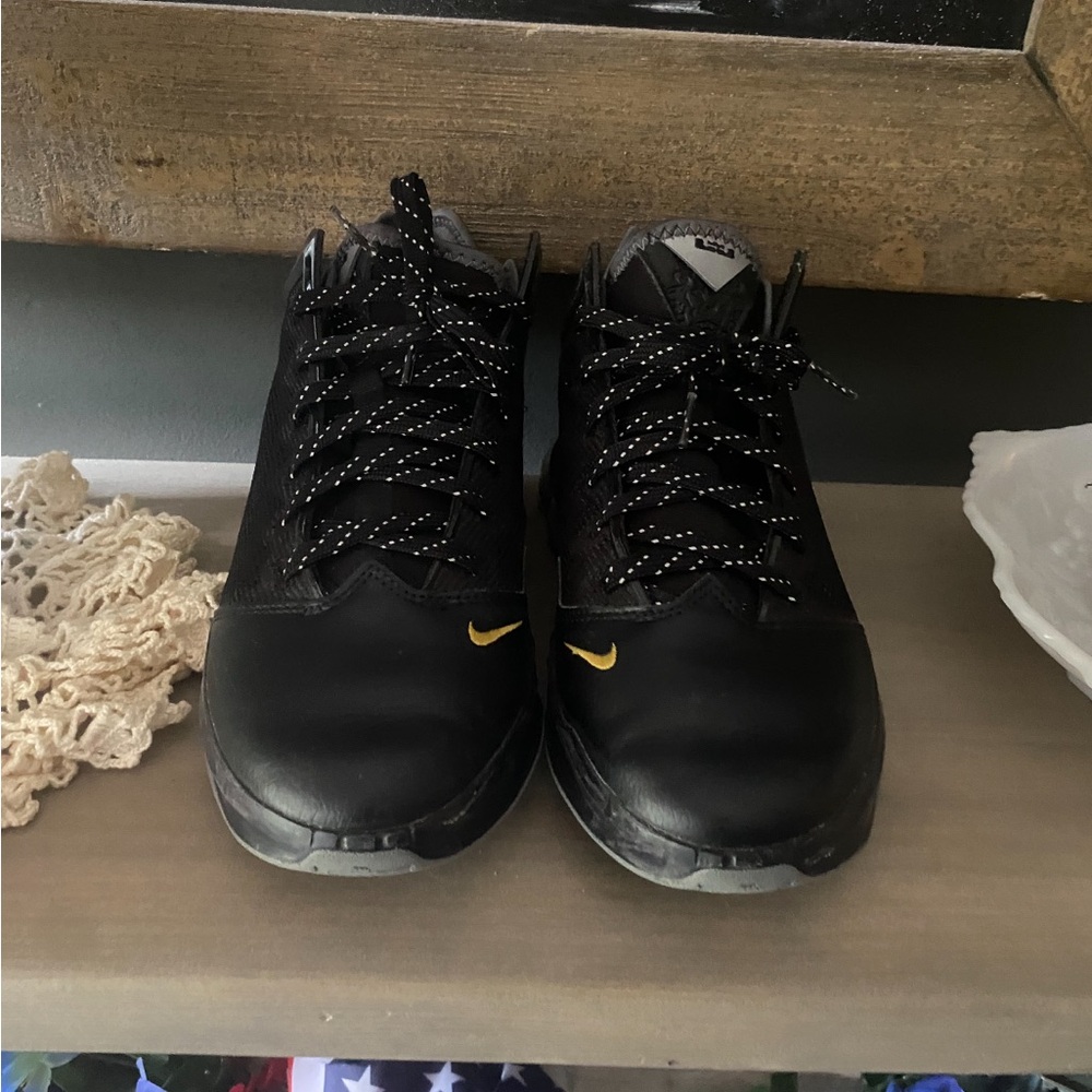 Men Nike shoes